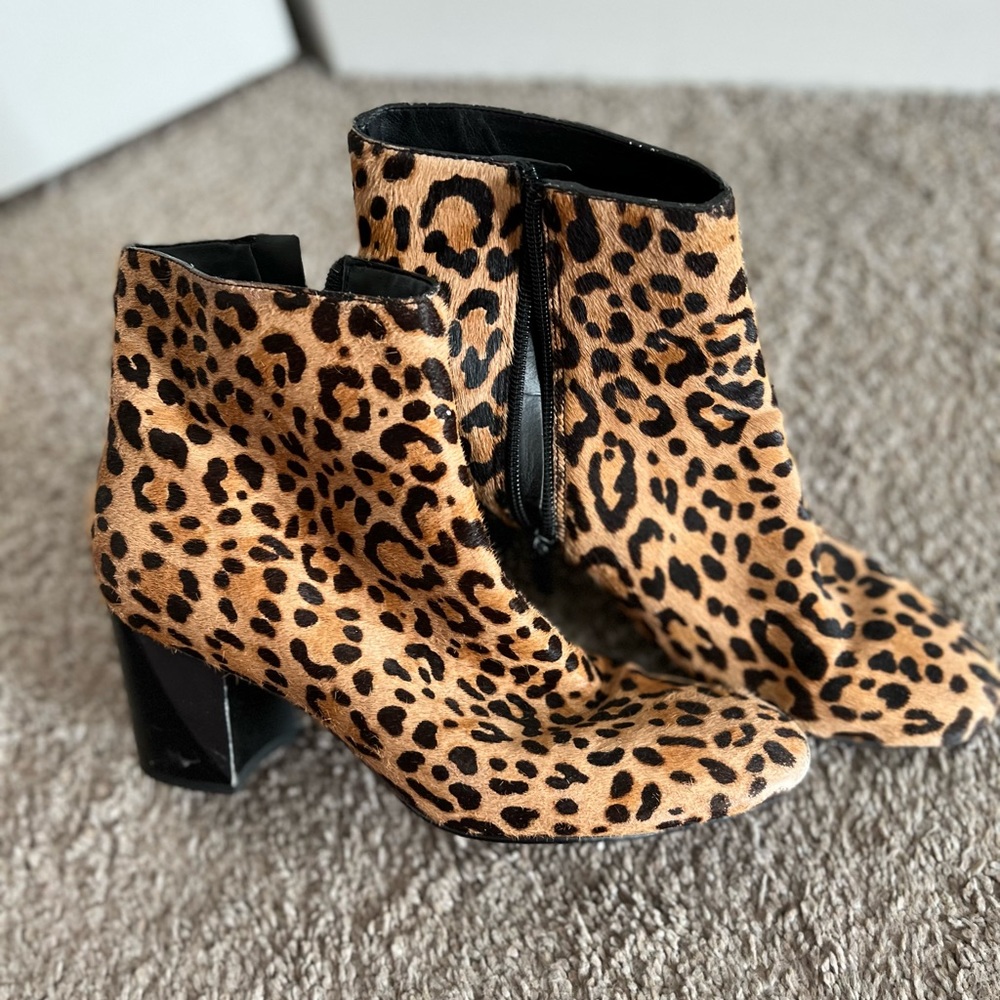 Kendall + Kylie Cheetah Bootie, Size 8